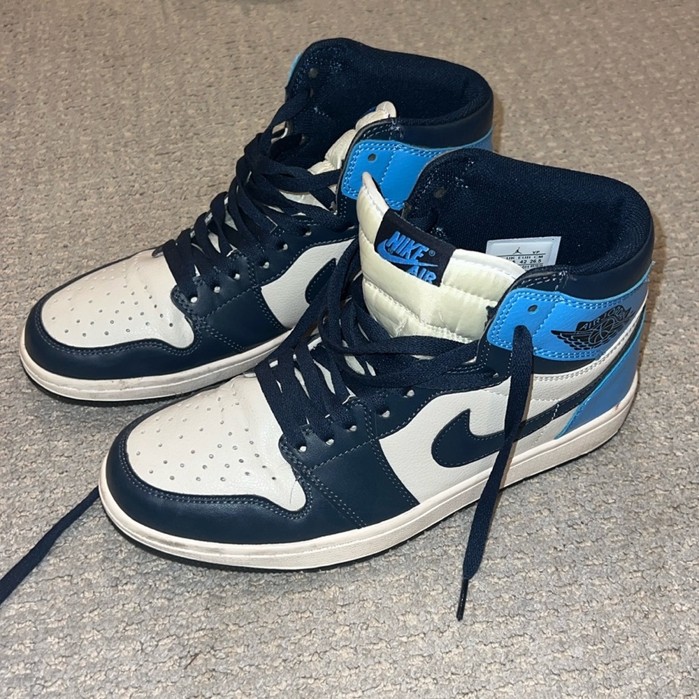 Jordan retro 1 obsidian. Blue white and navy